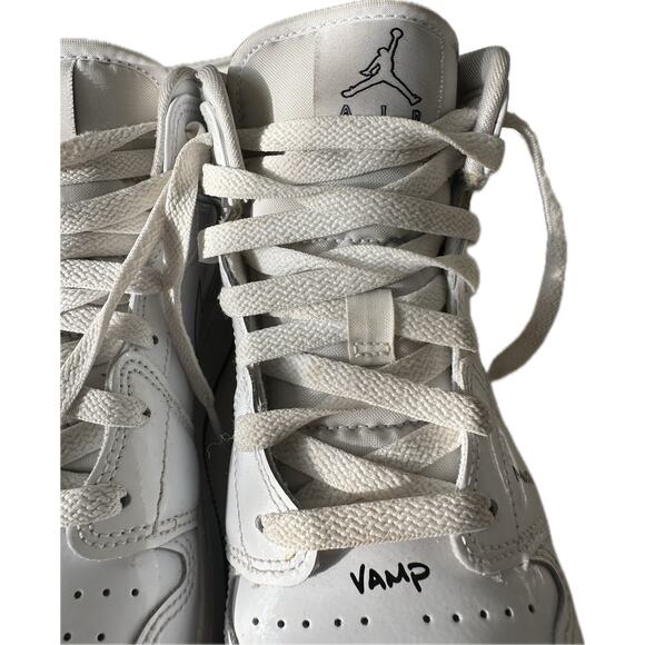 Air Jordan 1 Mid SE Anatomy White Size 6Y Youth - Picture 9 of 10